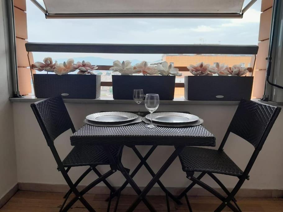 Apartmán Attico Nelle Torri Di Fiumara Janov Exteriér fotografie